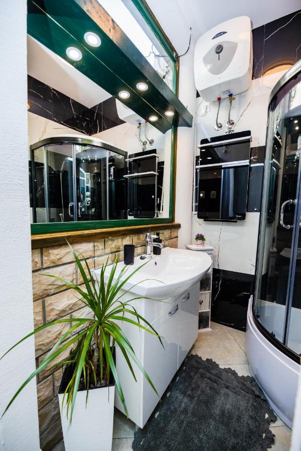 Glicinia Apartment Šibenik Екстериор снимка